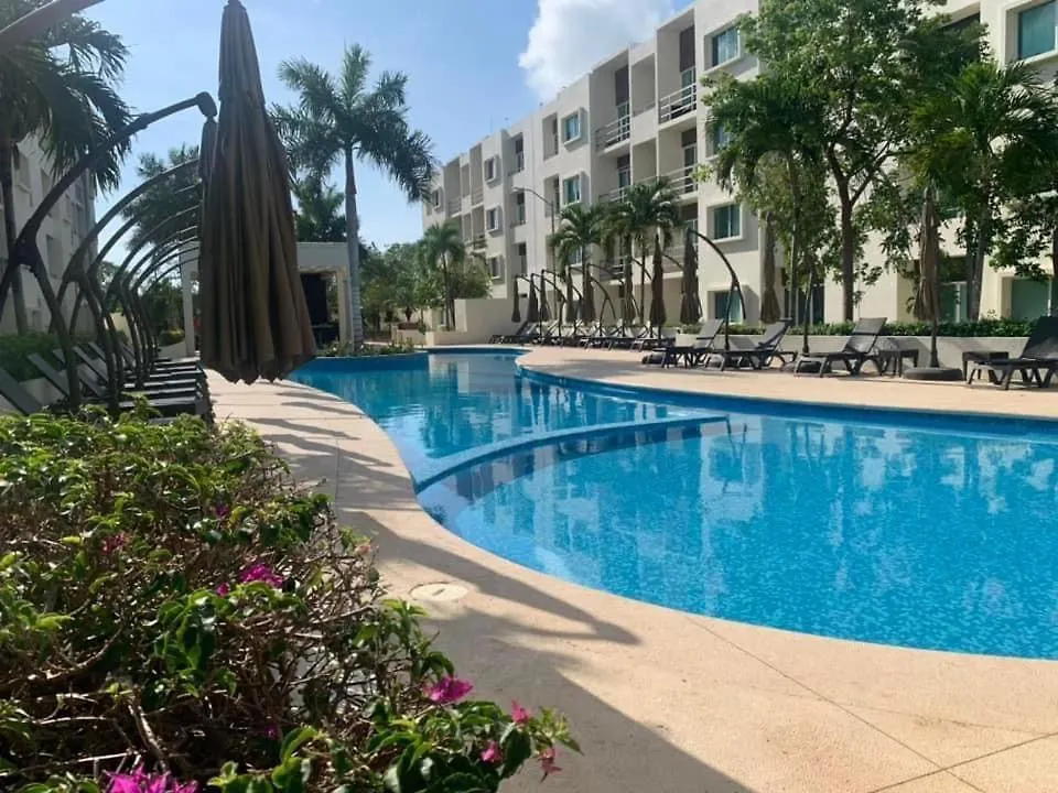 Hermoso Departamento Con Alberca Y Seguridad Cancun Mexico